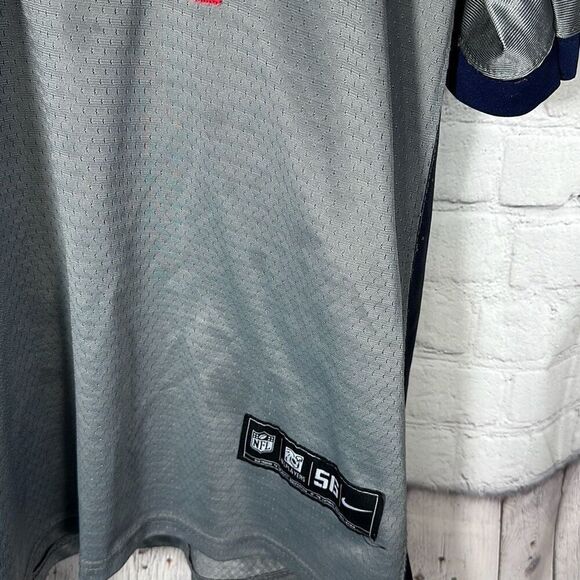 New England Patriots TOM BRADY On Field Nike Salute to Service NFL Jersey - Picture 2 of 12